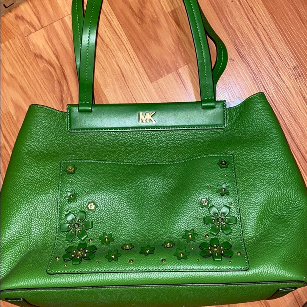 MK True Green MD EW BONDED TOTE LEATHER